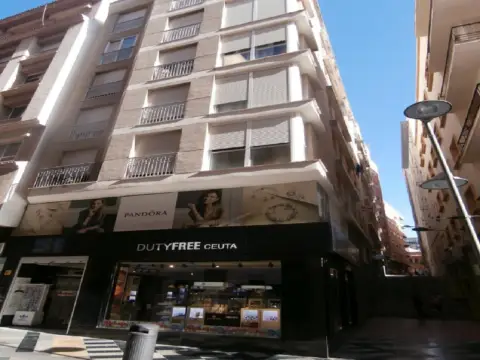 Flat in calle Real, 14